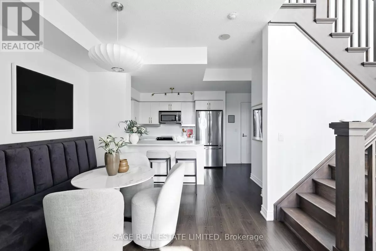 Toronto (niagara), ON M6K0B1,6 Pirandello ST #TH5