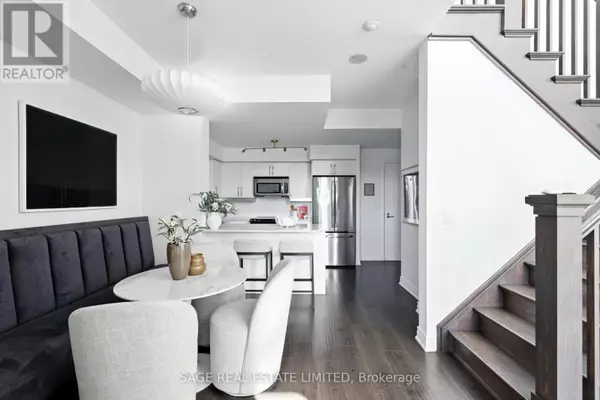 6 Pirandello ST #TH5, Toronto (niagara), ON M6K0B1