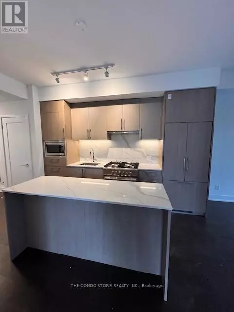 Toronto (yonge-eglinton), ON M4S0E6,8 Manor RD West #407