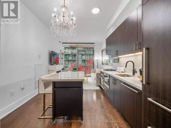 Toronto (waterfront Communities), ON M5E0A5,39 Queens Quay East #525