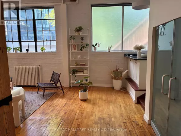 Toronto (moss Park), ON M5A1V1,535 Queen ST East #7