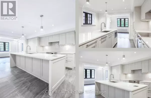 Toronto (casa Loma), ON M4V1H9,2 Clarendon AVE #402