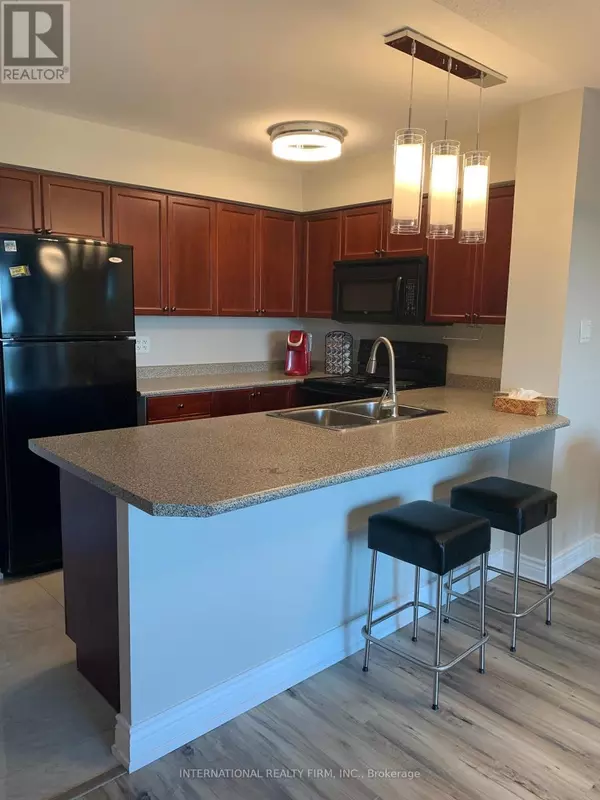 Toronto (bathurst Manor), ON M3H5V5,872 Sheppard AVE West #610