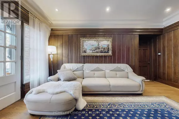 Toronto (forest Hill South), ON M5P1L8,8 KILLARNEY ROAD