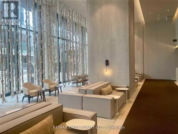 Toronto (waterfront Communities), ON M5E0E4,138 Downes ST #4210