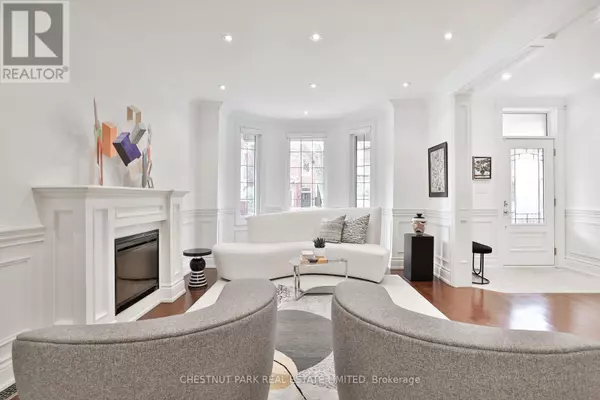 Toronto (university), ON M5S2L4,215 MAJOR STREET