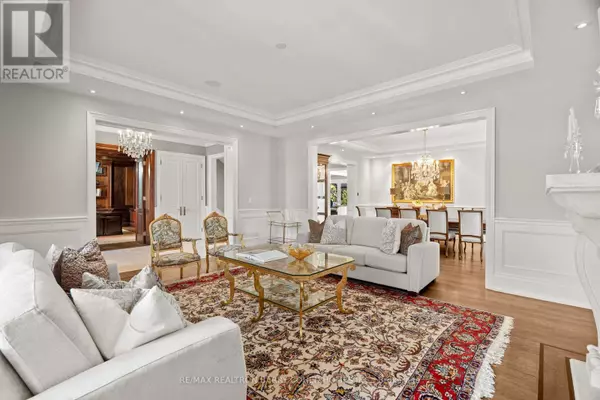 Toronto (st. Andrew-windfields), ON M2P1E2,49 GORDON ROAD