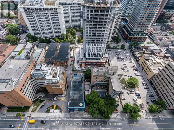 Toronto (church-yonge Corridor), ON M4Y1G3,28 Wellesley ST #3302