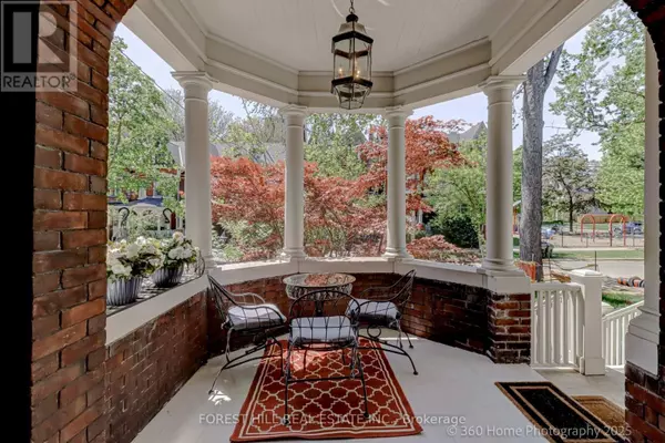 Toronto (university), ON M5S2G5,379 HURON STREET