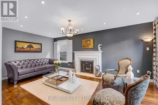 Toronto (westminster-branson), ON M2R3S1,57 MILLERSGROVE DRIVE