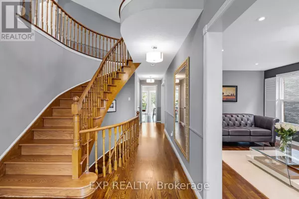 Toronto (westminster-branson), ON M2R3S1,57 MILLERSGROVE DRIVE