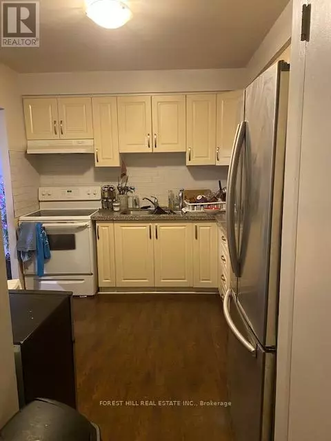 Toronto (kensington-chinatown), ON M5V2A8,2ND FLOOR UNIT 2 - 436 QUEEN STREET