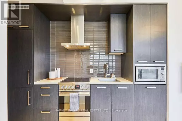 Toronto (waterfront Communities), ON M5A0G4,120 Bayview AVE #N204