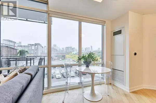 Toronto (waterfront Communities), ON M5A0G4,120 Bayview AVE #N204