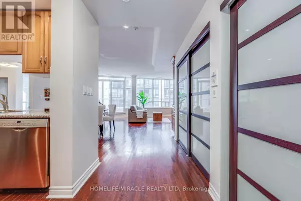 Toronto (waterfront Communities), ON M5V3P5,270 Wellington ST West #Ph09