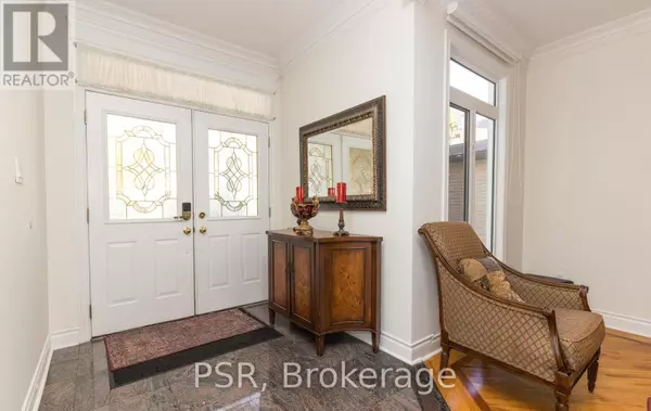 Toronto (newtonbrook East), ON M2M2S5,71 OTONABEE AVENUE