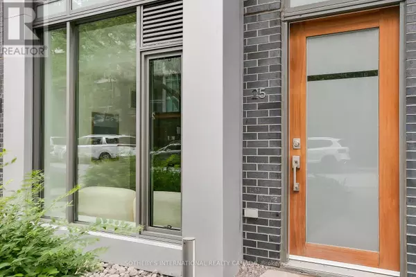 Toronto (waterfront Communities), ON M5V2V1,55 Stewart ST #113