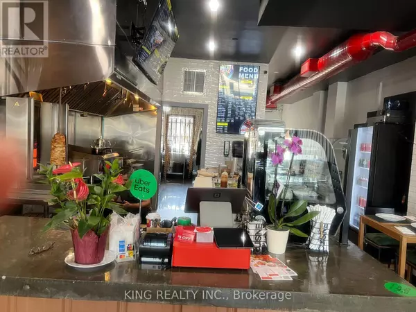 Toronto (oakwood Village), ON M6E2H1,1637 EGLINTON AVENUE W