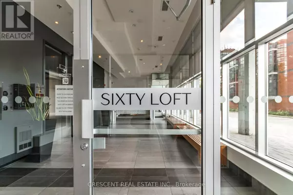 Toronto (niagara), ON M5V2P4,60 Bathurst ST #811