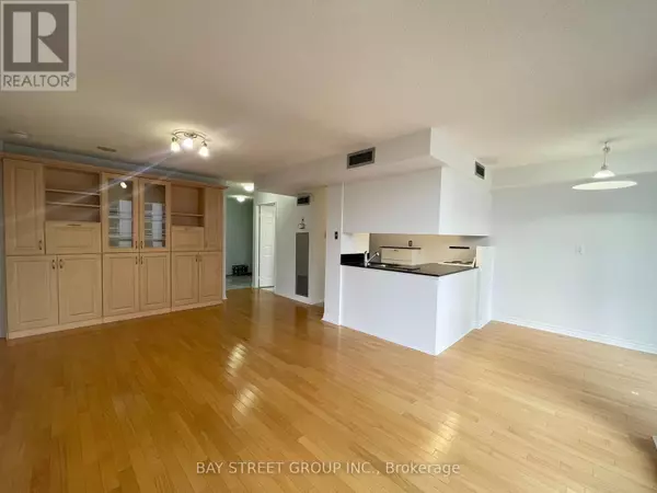 Toronto (bay Street Corridor), ON M5G2M4,736 Bay ST #1910