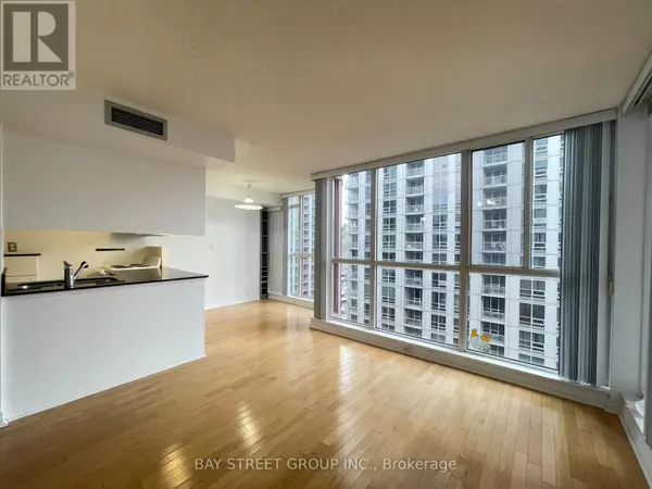 Toronto (bay Street Corridor), ON M5G2M4,736 Bay ST #1910