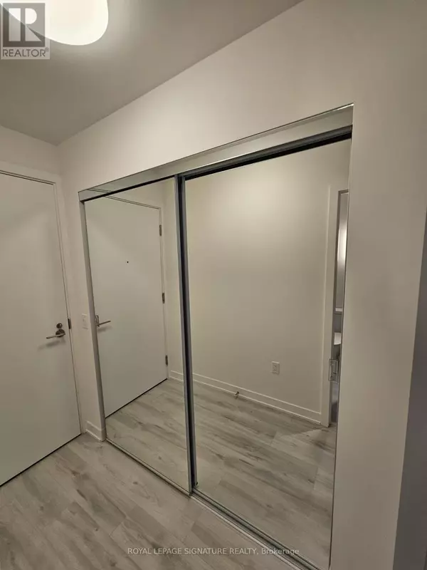 Toronto (mount Pleasant West), ON M4P1V7,110 Broadway AVE #1004