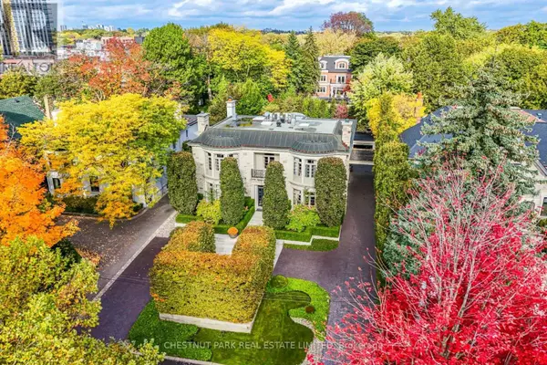 Toronto (casa Loma), ON M4V1T1,10 SHORNCLIFFE AVENUE