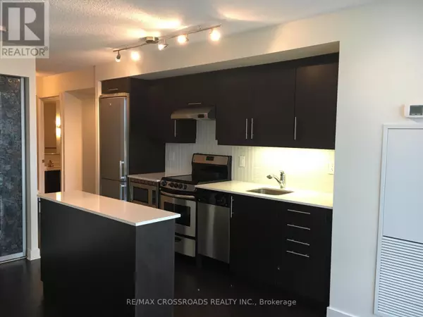 Toronto (moss Park), ON M5A1P9,320 Richmond ST East #715