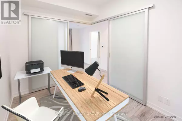 Toronto (humewood-cedarvale), ON M5P0A6,2020 Bathurst ST #532