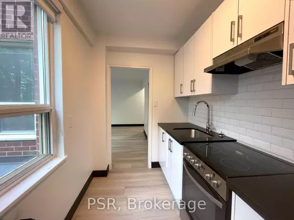 Toronto (forest Hill North), ON M5N1C1,600 Eglinton AVE West #106