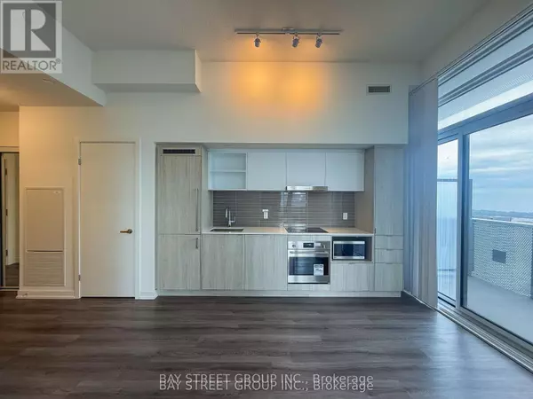 Toronto (waterfront Communities), ON M5E0E4,138 Downes ST #4909