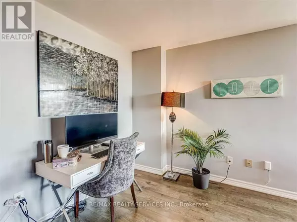 Toronto (westminster-branson), ON M2R2Z1,135 Antibes DR #1201