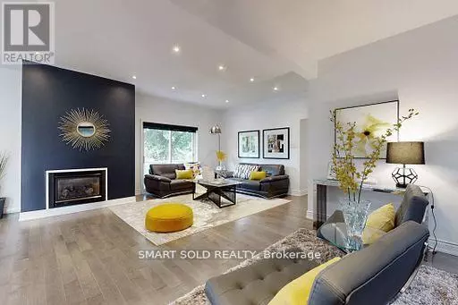 Toronto (newtonbrook East), ON M2M3L5,249 MAXOME AVENUE