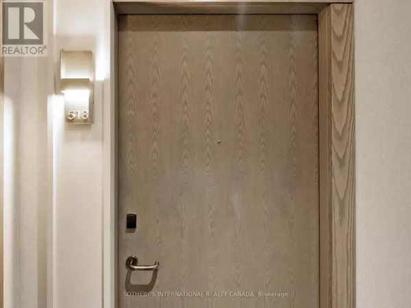 Toronto (banbury-don Mills), ON M3C0P7,30 Inn On the Park DR #518