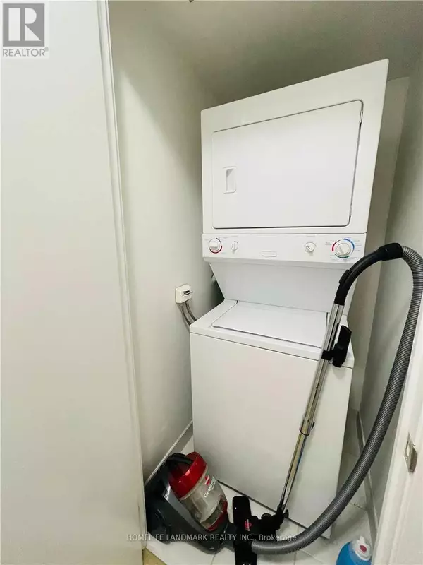 Toronto (waterfront Communities), ON M5V3Y9,4K SPADINA AVENUE