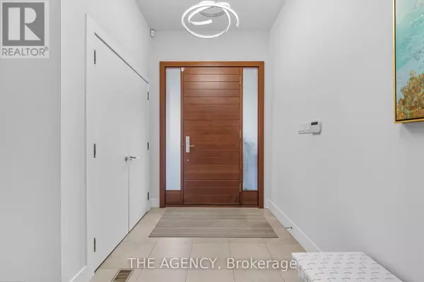 Toronto (bayview Village), ON M2K1T1,92 CITATION DRIVE