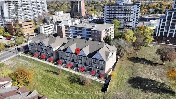 Toronto (newtonbrook West), ON M2M0B4,39 Drewry AVE #8