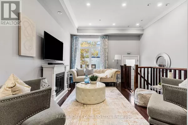 Toronto (moss Park), ON M5A3H2,51 ST PAUL STREET