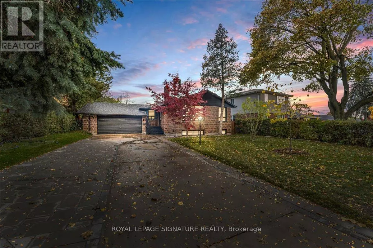 Toronto (parkwoods-donalda), ON M3A1J1,29 BROADLANDS BOULEVARD