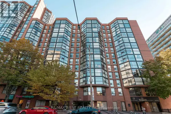 Toronto (niagara), ON M5V2W9,725 King ST West #205