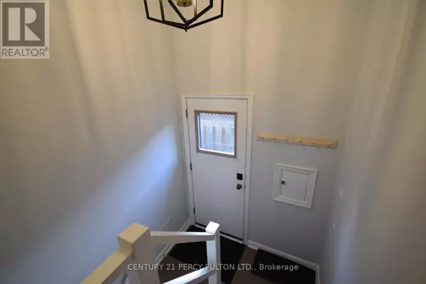 Toronto (victoria Village), ON M4A2A8,75 SLOANE (LOWER) AVENUE