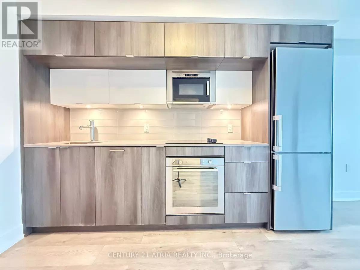 Toronto (north St. James Town), ON M4W0B2,575 Bloor ST East #905