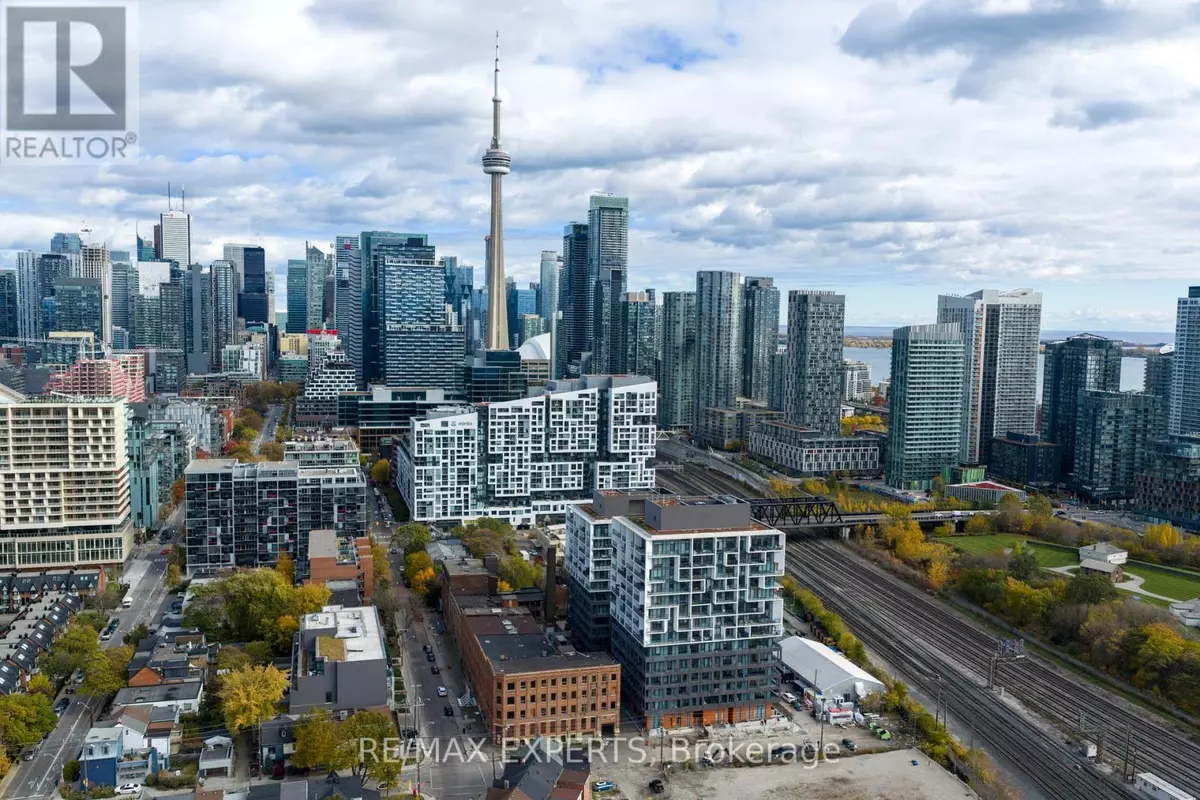 Toronto (niagara), ON M5V0S5,9 Tecumseth ST East #818