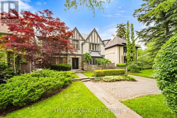 Toronto (forest Hill South), ON M5P1X1,44 ELDERWOOD DRIVE