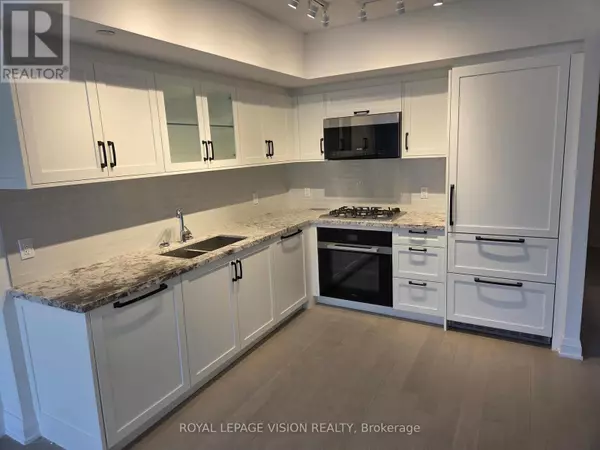 Toronto (englemount-lawrence), ON M6B0B2,505 Glencairn AVE #313