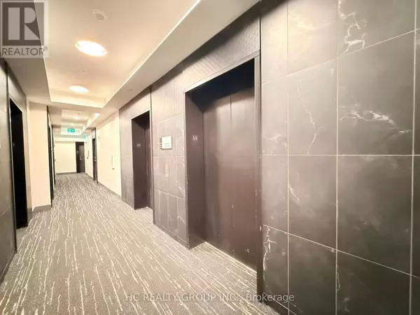 Toronto (bay Street Corridor), ON M4Y0J5,8 Wellesley ST West #5911