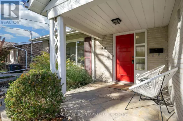 Toronto (parkwoods-donalda), ON M3A1E2,36 MARTHCLARE AVENUE