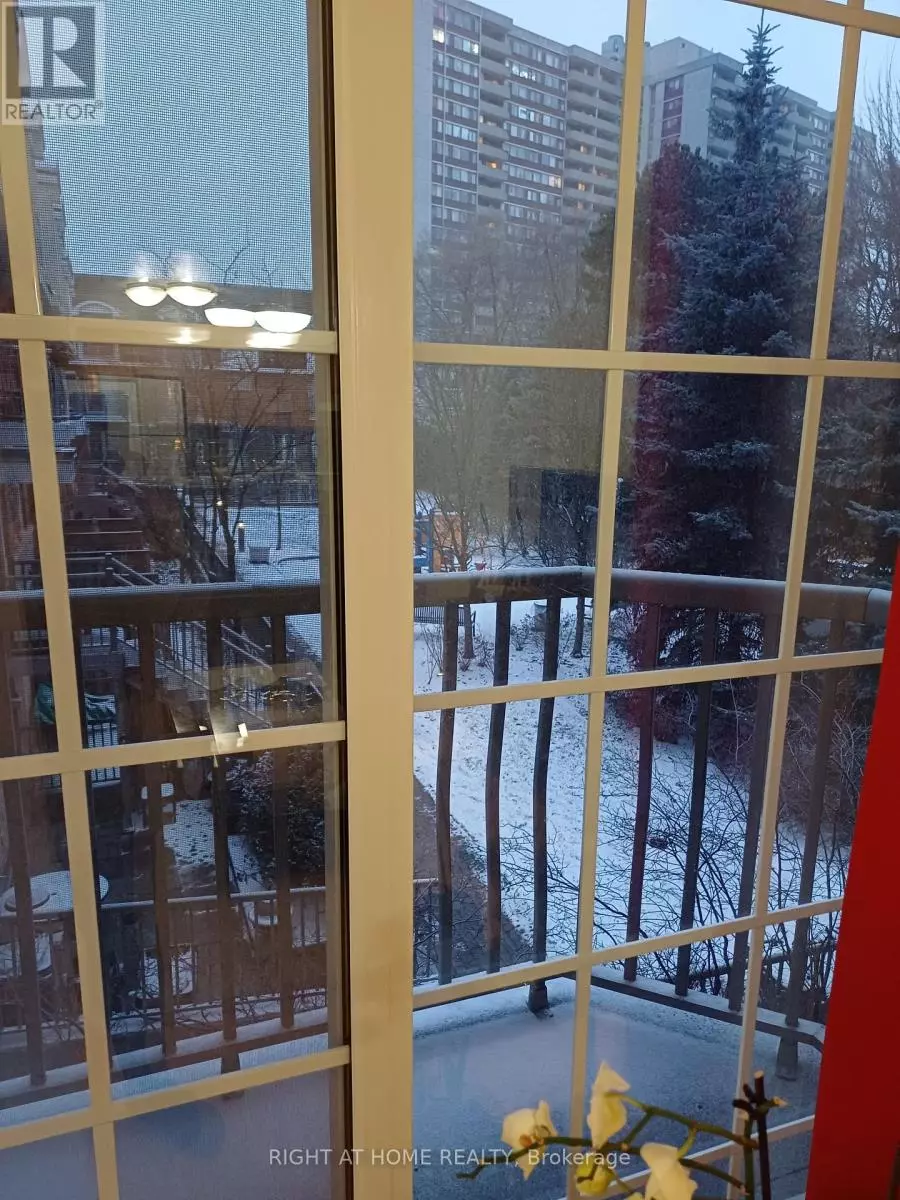 Toronto (westminster-branson), ON M2R3Y2,45 Cedarcroft BLVD #12