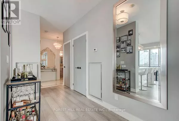 Toronto (waterfront Communities), ON M5V3T9,438 King ST West #1708