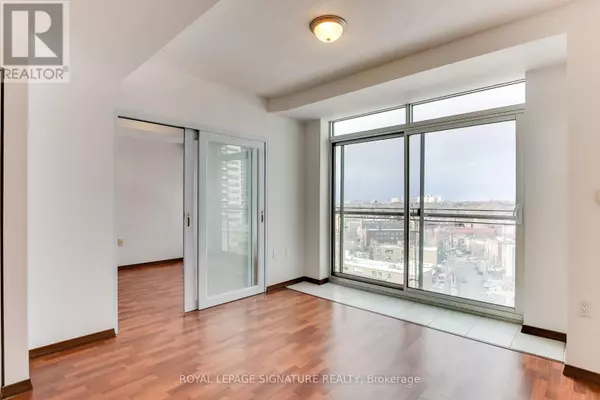 Toronto (humewood-cedarvale), ON M6C4B4,15 Maplewood AVE #1110